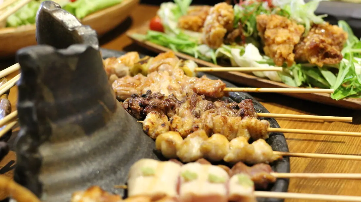 炭火焼き鳥『鳥作』｜九州の新鮮で美味しい絶品の地鶏が食べられる名店