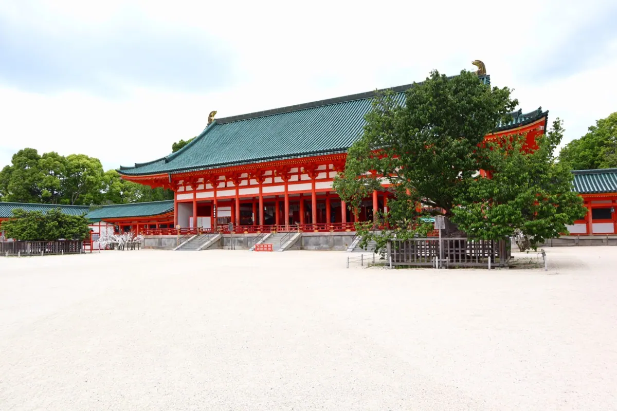 平安神宮|幕末の動乱後に創建された、上質な異空間に惹かれる宮殿の画像6