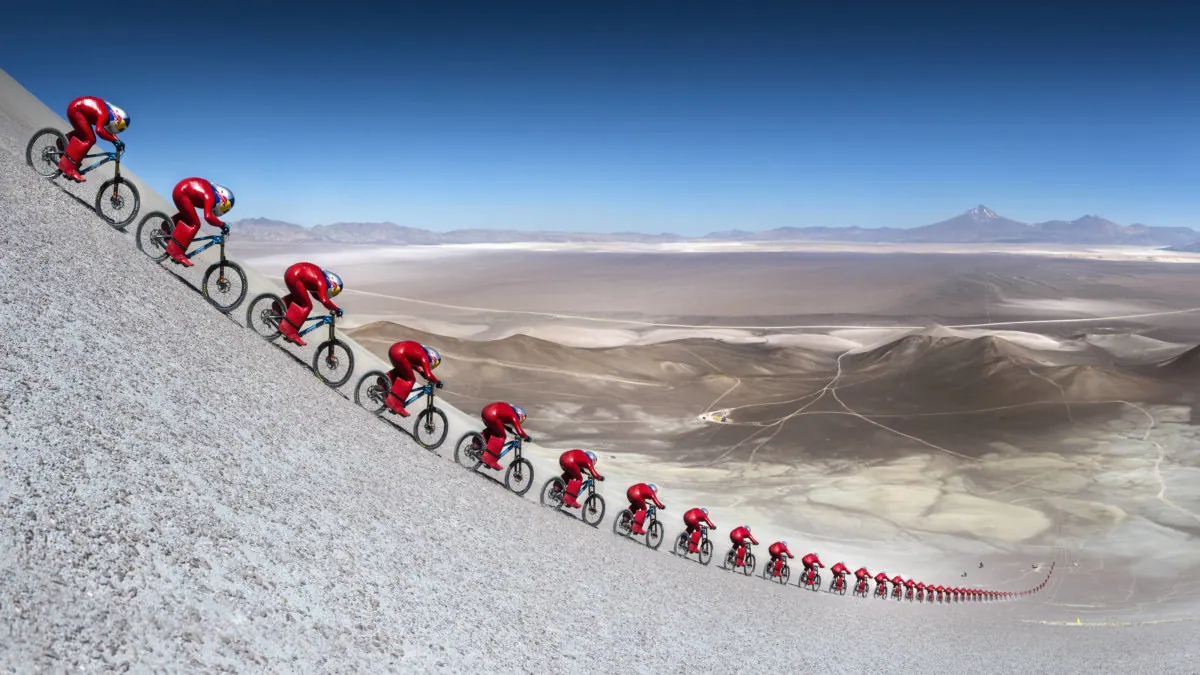 時速167km/h！チリ・アタカマ砂漠でMTBダウンヒルの世界記録を樹立の画像3