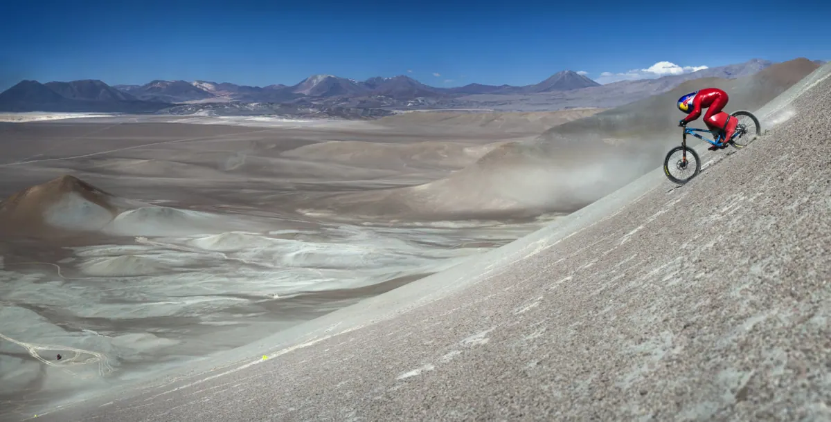時速167km/h！チリ・アタカマ砂漠でMTBダウンヒルの世界記録を樹立の画像2