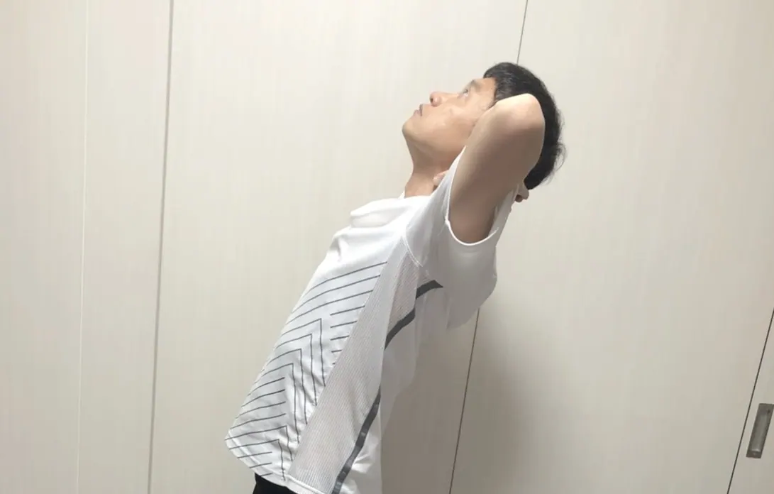 待ちぼうけポーズで腹筋｜山下章雄トレーナーの体改善メソッド③の画像1