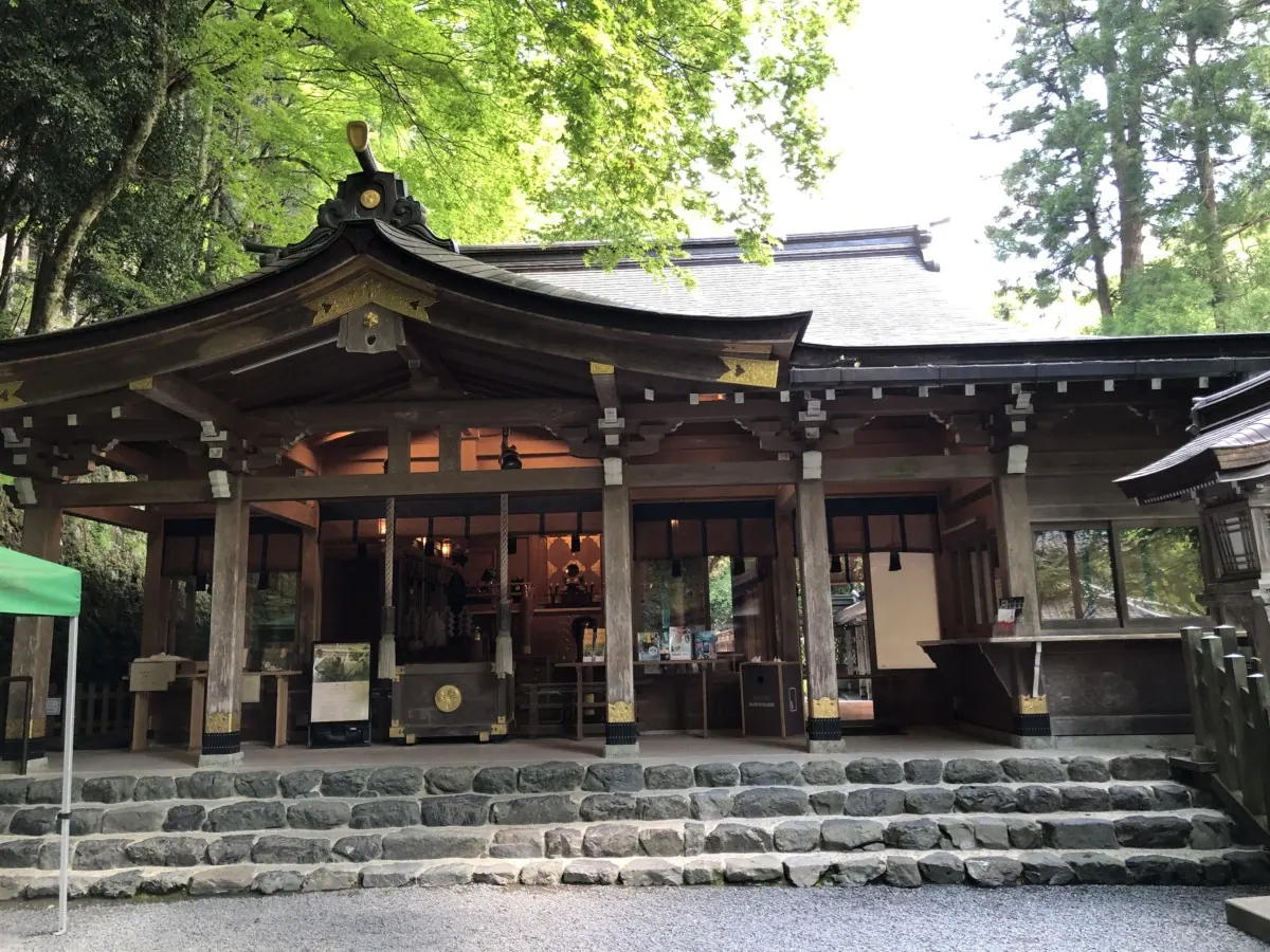 貴船神社｜恋愛と水の神をまつる、絵馬誕生の地の画像1