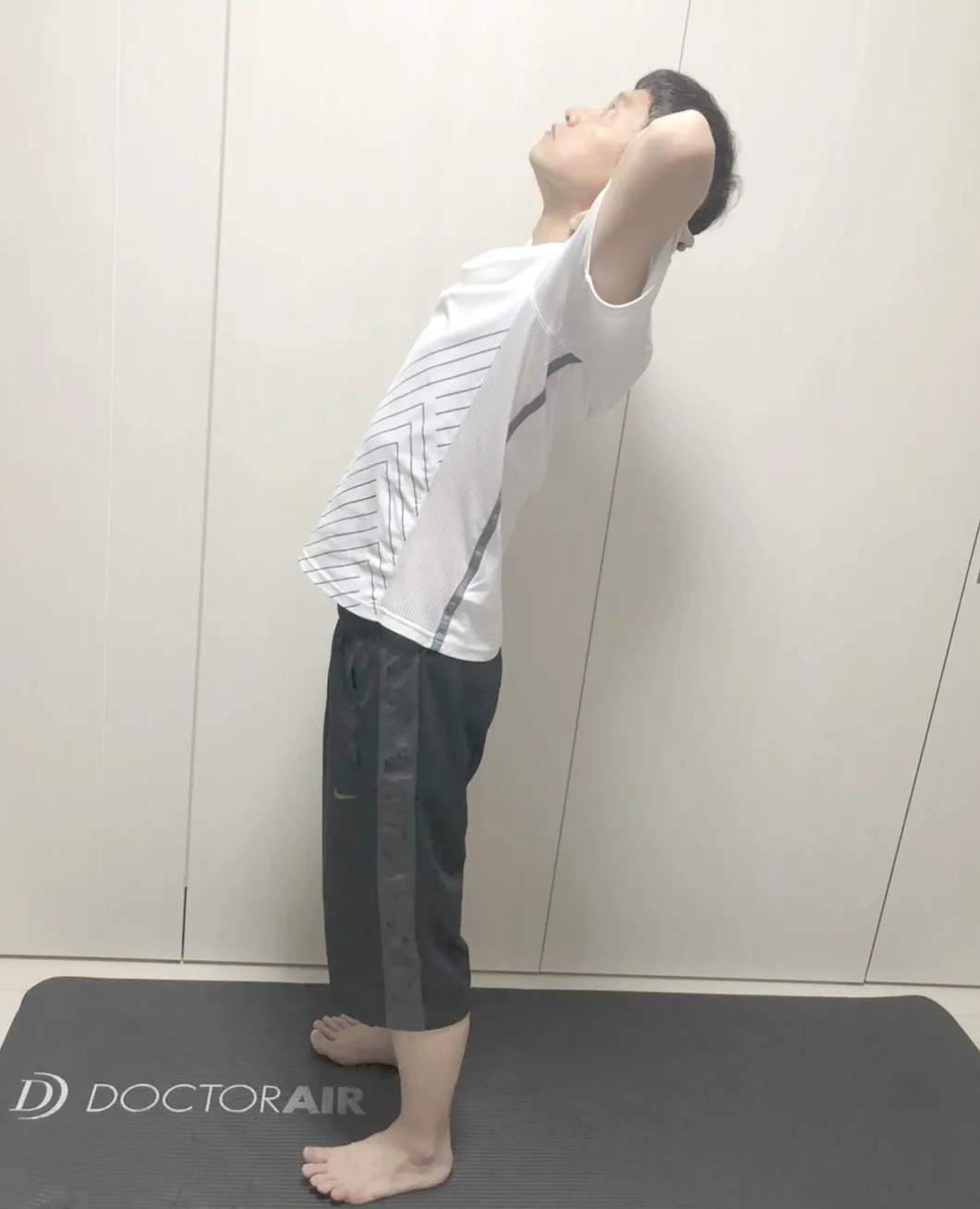 待ちぼうけポーズで腹筋｜山下章雄トレーナーの体改善メソッド③の画像2