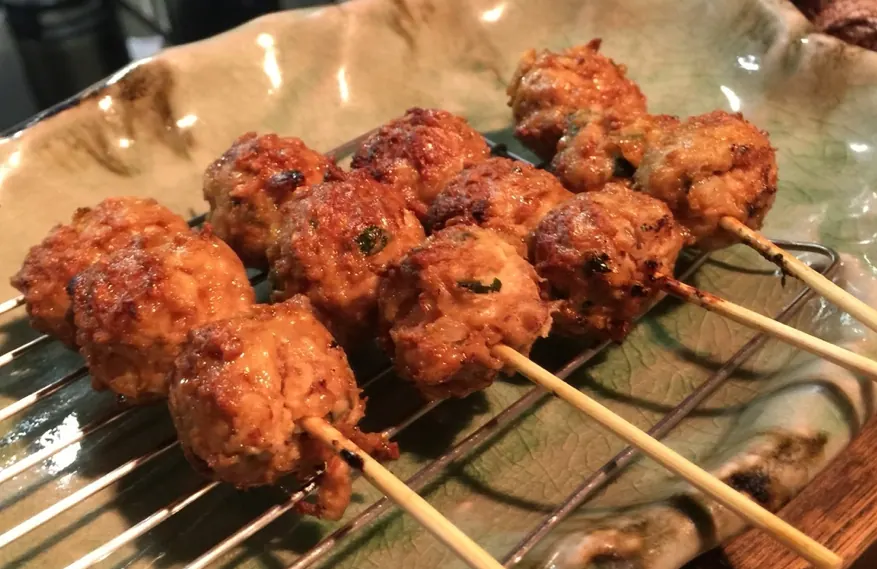 焼き鳥 渡鳥 西天満店｜サッカー元日本代表選手の隠れ家的存在