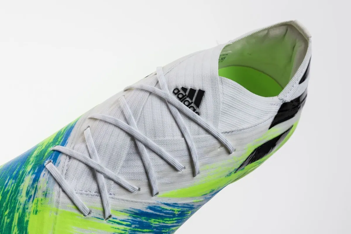 adidasNEMEZIZ鬼フィット&神アジリティで破壊的なプレーが可能にの画像3