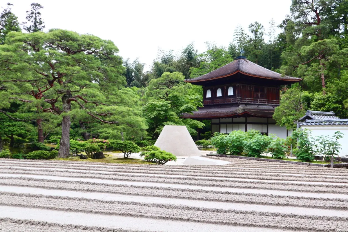 銀閣寺｜正式名称は慈照寺。足利義政が建立した京都一落ち着きのある山荘の画像3