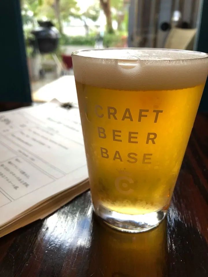 CRAFT BEER BASE｜梅田で250種類のビールを堪能できる酒屋&ビアカフェ