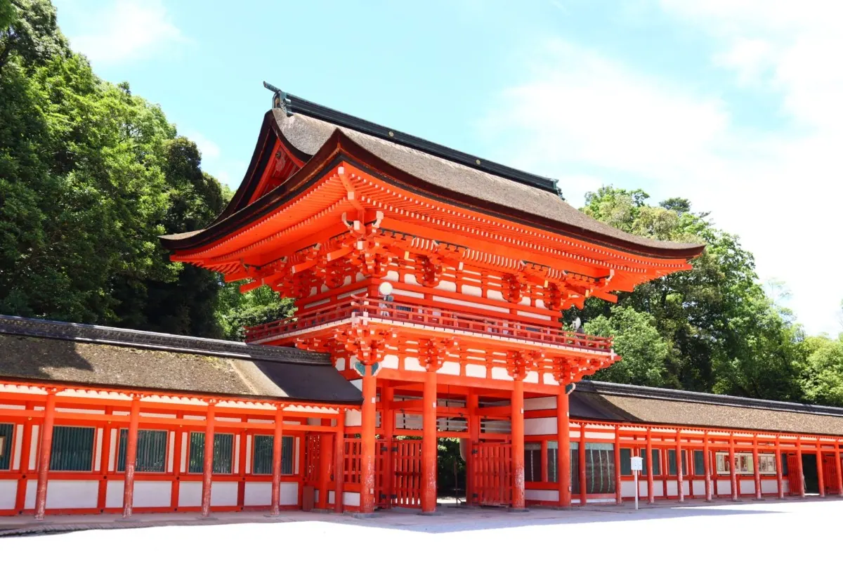 下鴨神社｜京都最古の神社の1つ。君が代のさざれ石がある最強パワースポットの画像1
