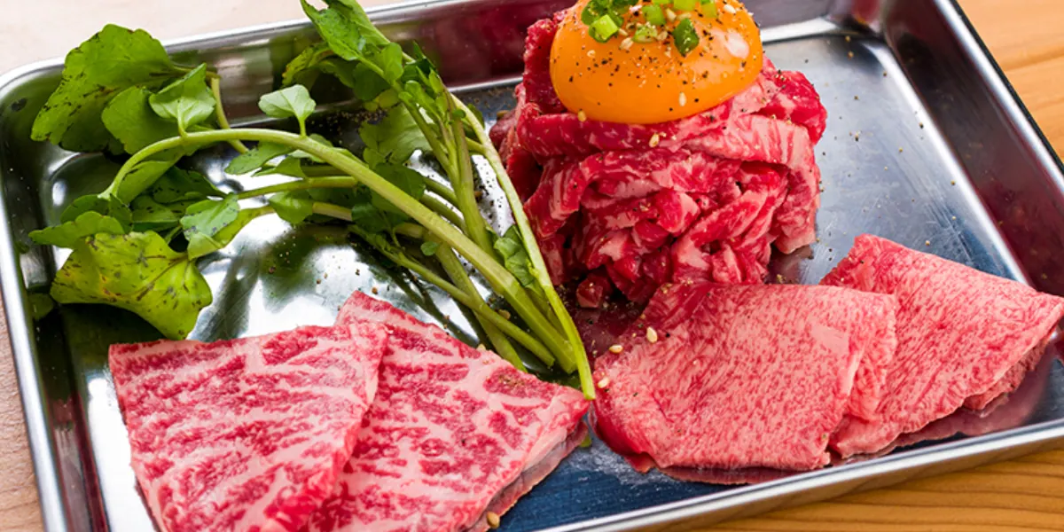焼肉ホルモンまっちゃん|筋肉店長のオススメは、大和牛と生にぎりサワー!の画像1
