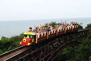 みさき公園RE:BORNドライブインシアター大阪・岬町で開催の画像3