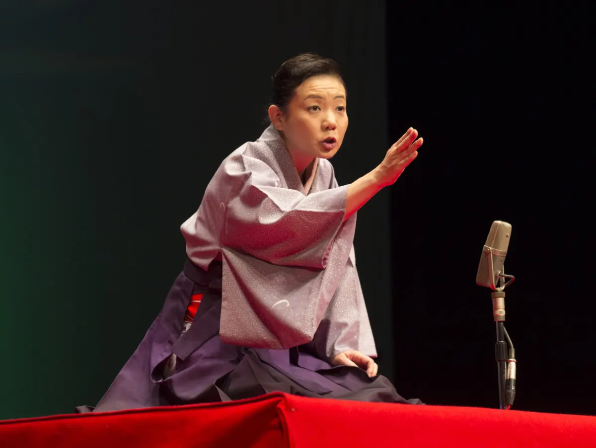 【社会人落語日本一決定戦】12月に大阪府池田市民文化会館で開催