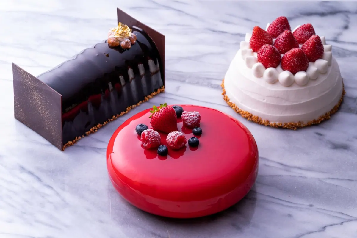 上質なホテルメイドスイーツに新作クリスマスケーキが登場!〜ペストリーブティック〜
