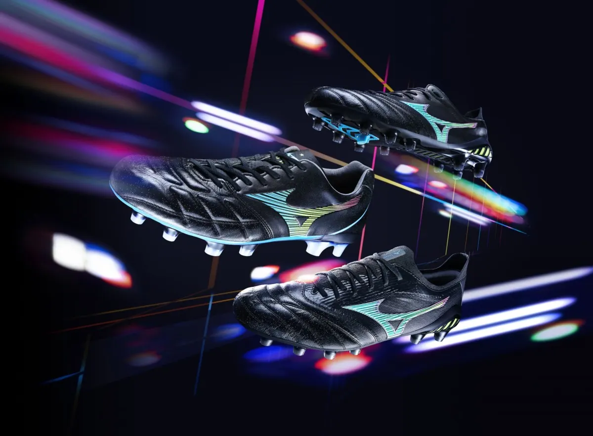 【ミズノ】モレリア&レビュラ限定カラーの“CYBER PACK”が登場！