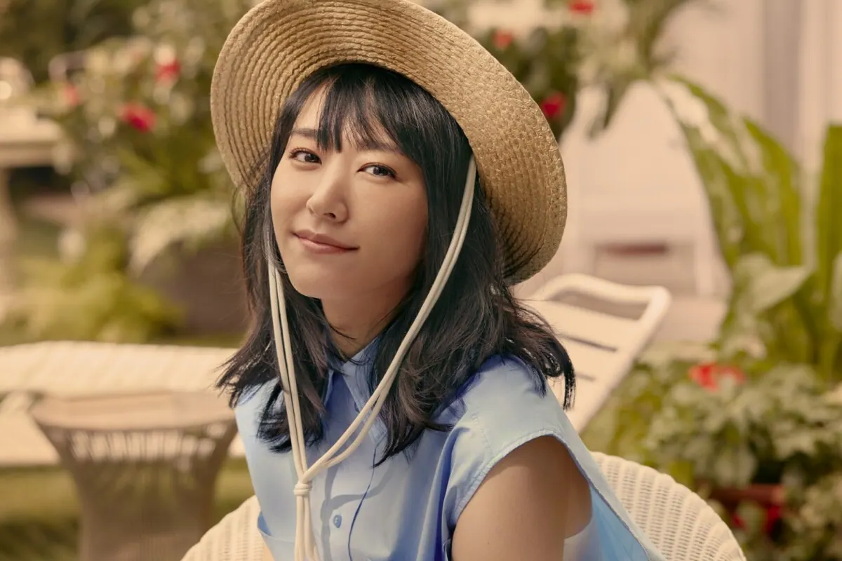 新垣結衣が着こなすGWコレクション。テーマは強い意志と目覚めの画像1