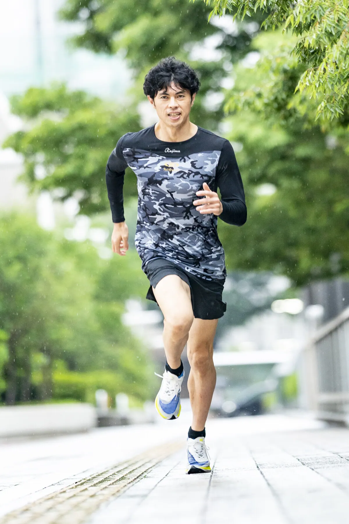 小島よしお、ランニングでZAMSTマウスカバーを着けるワケ呼吸をしやすくてカッコの画像3