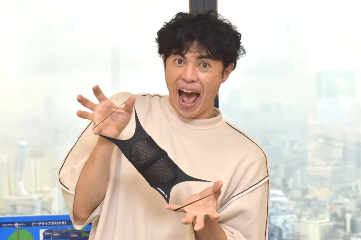 小島よしお、ランニングでZAMSTマウスカバーを着けるワケ呼吸をしやすくてカッコの画像2