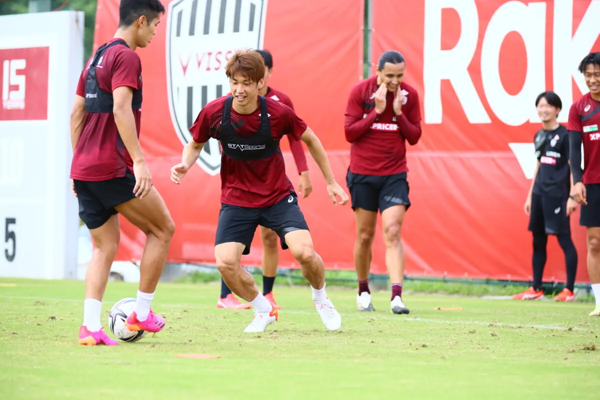 大迫勇也ゴールを取れるようにしたいヴィッセル神戸の練習に初参加!の画像1