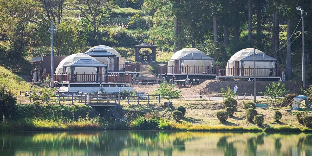 長野県飯島の新グランピング施設「アルプスBASE」で癒されたら、ええな。