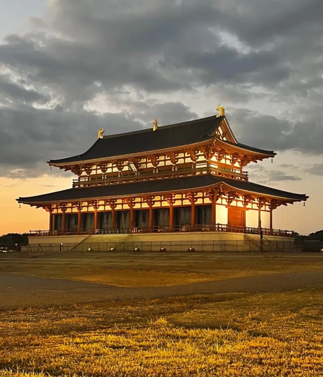 神秘的・幻想的な空間と建造物から成る、〇〇時代の都！？の画像2