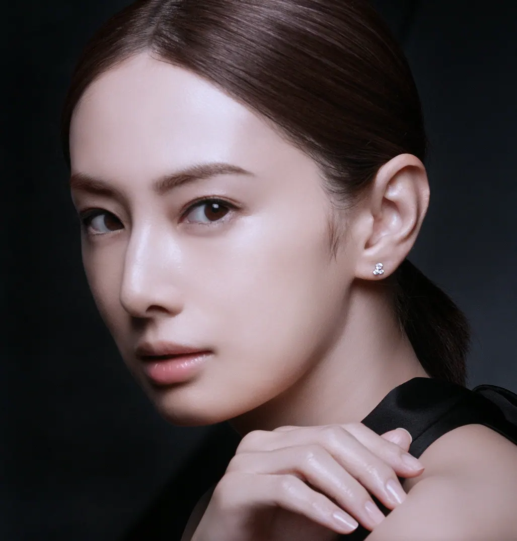 北川景子、ONE BY KOSÉ新商品TV-CMに出演。20年続ける美肌の秘訣を公開