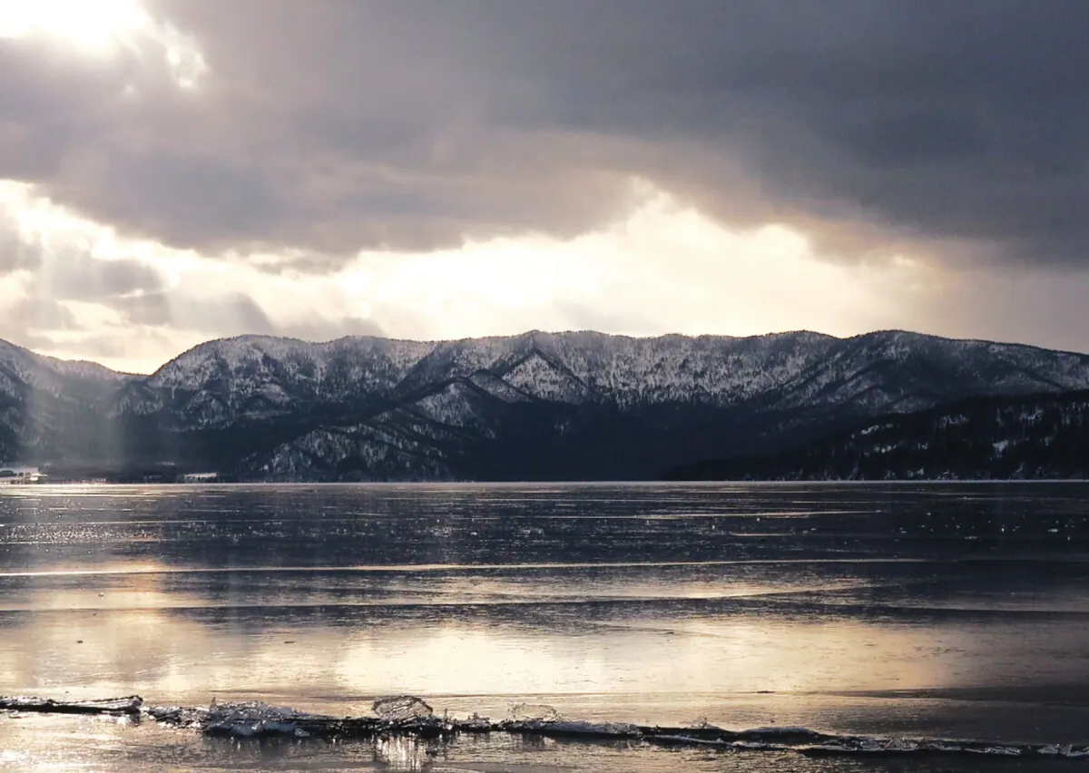 北海道・弟子屈神秘的な自然現象・結氷から感じる壮大な冬景色の画像2