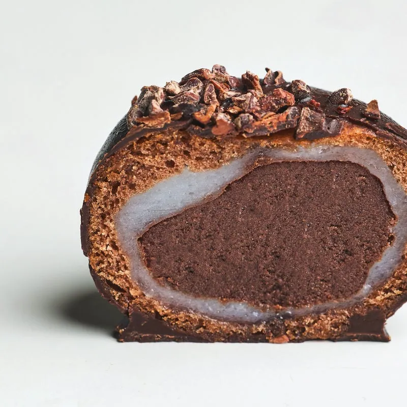Osaka Izumi’s Ankitaki-ya Nakai teams up with Tabiwaga on chocolate-coated “Kaminari Donuts” — orders open until Oct 27